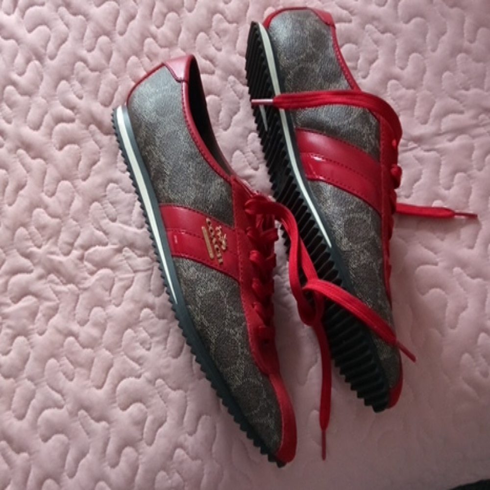 Shoes - Picture 3 of 3